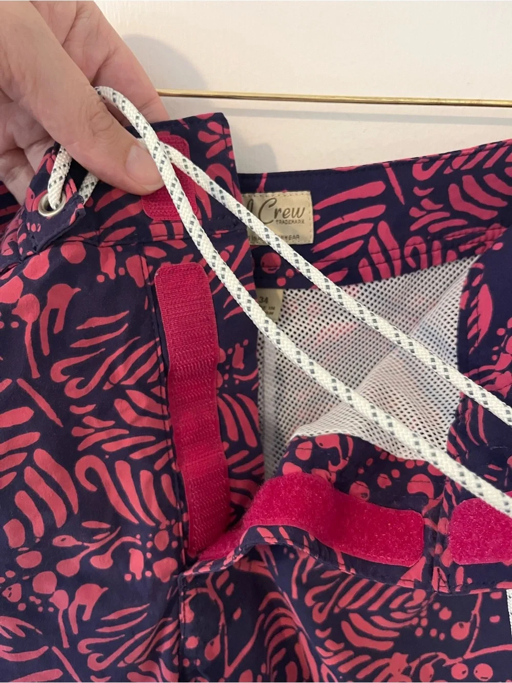 J. Crew 9” Eco Board Short Navy With Pink Vine Print Mesh Lining Size 34 K8192